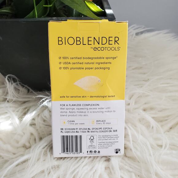 Ecotools Bioblender Biodegradable Makeup sponge - Picture 2 of 4